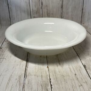 Vintage CORNING WARE   TM REG Smooth Milk Glass Serving Bowl 1951 USA 9 3/4”‎